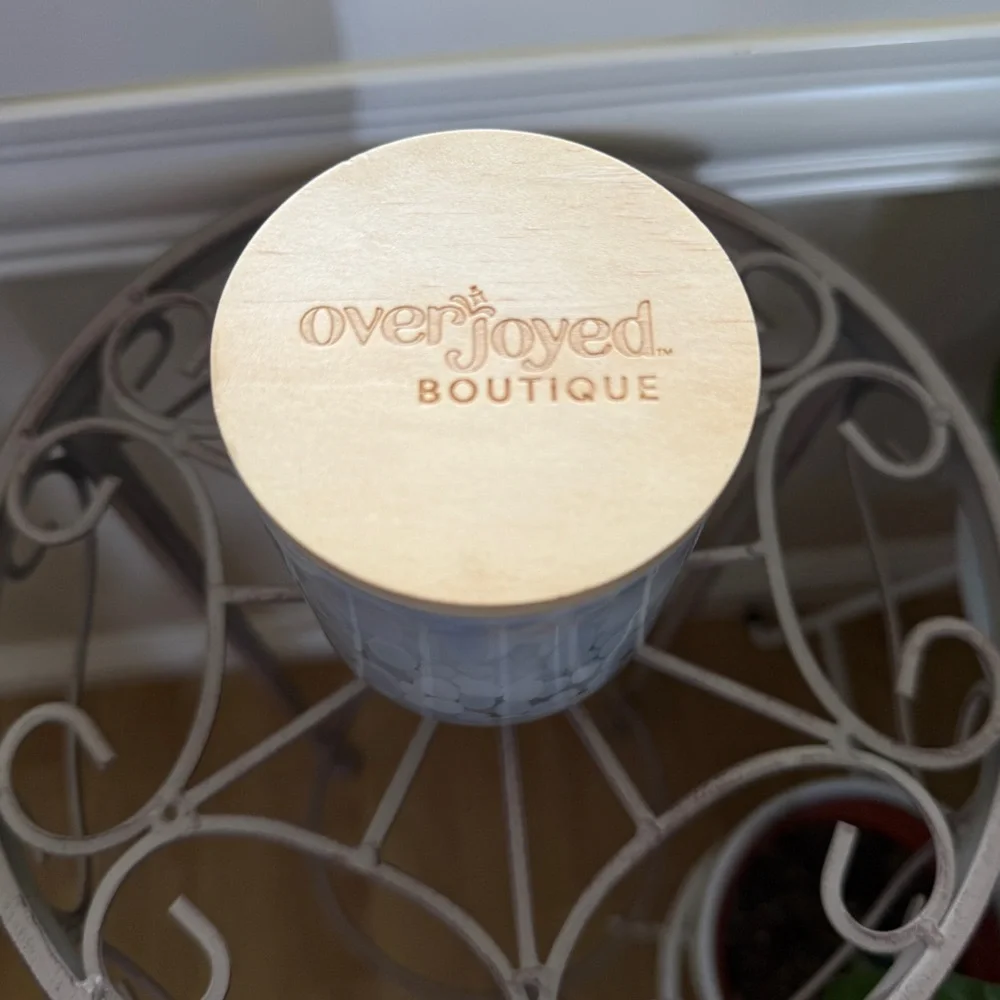 Glass Candle — Sea Salt & Bergamot - 8 Oz, Overjoyed Boutique - Picture 5 of 12